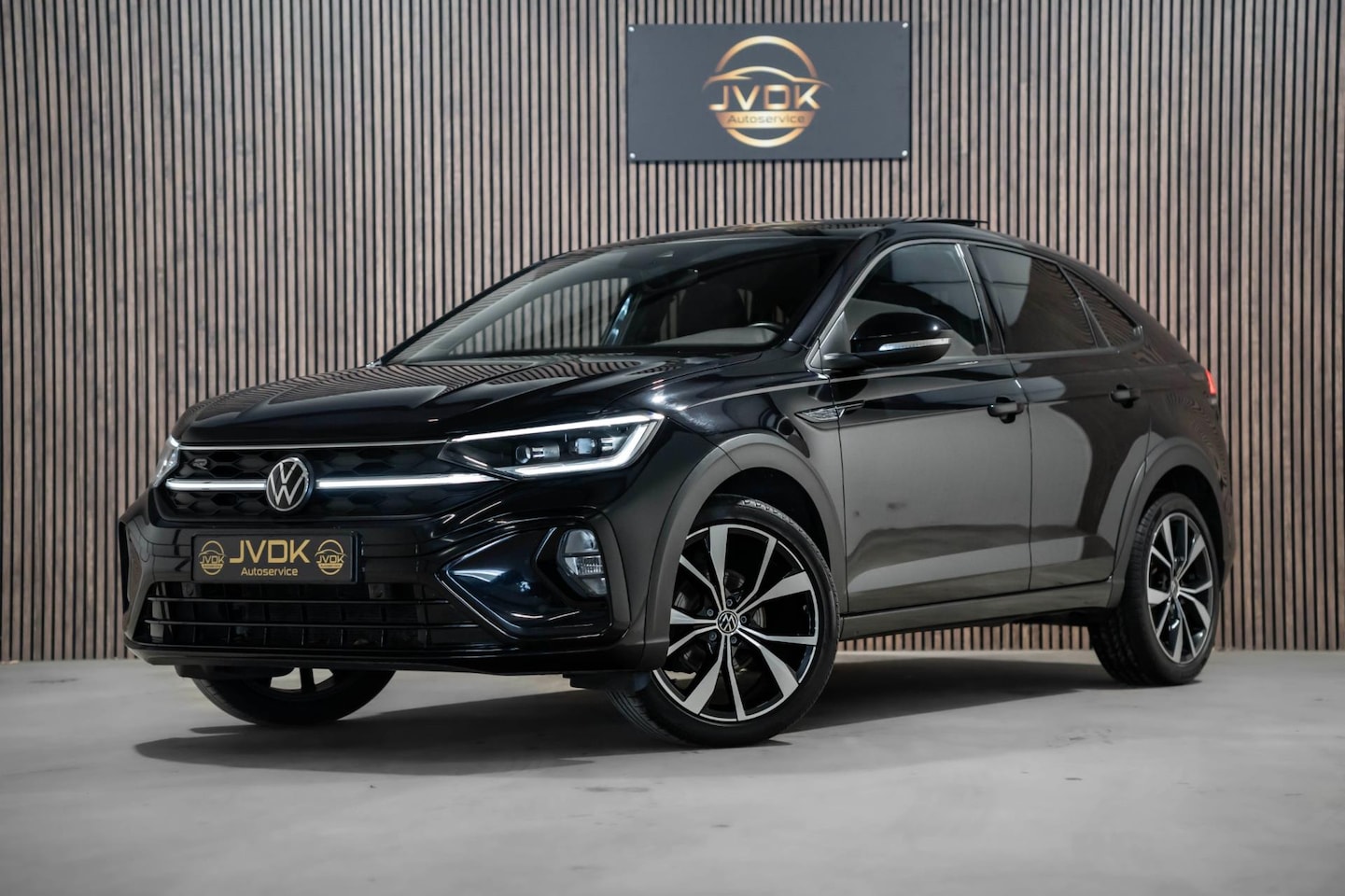 Volkswagen Taigo - 1.5 TSI R-Line IQ DSG PANO CAMERA - AutoWereld.nl