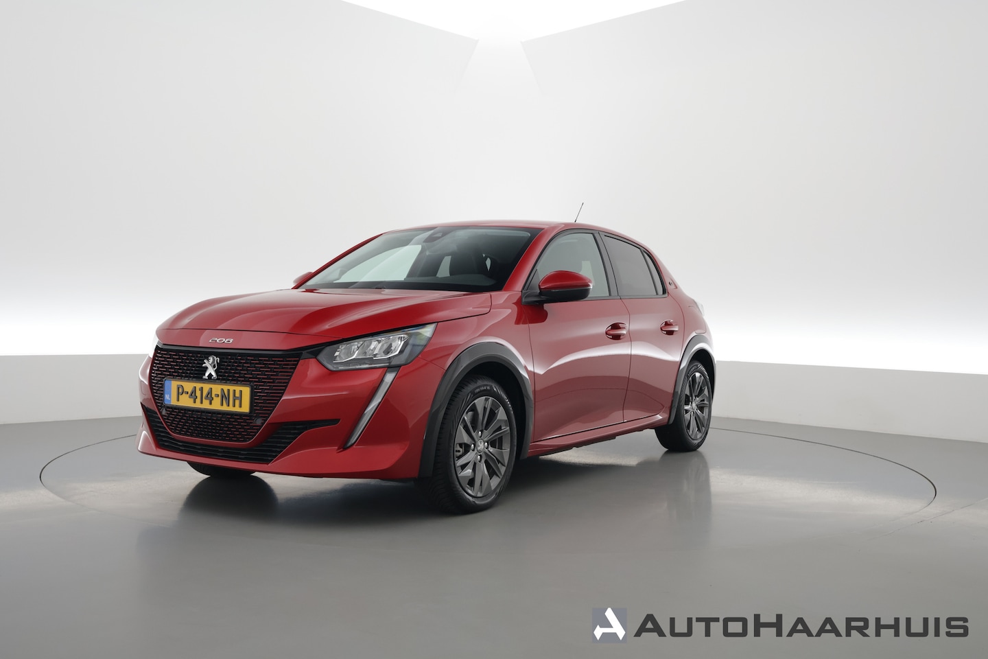 Peugeot e-208 - EV Allure Pack 50 kWh | Stoelverw. | NAV+CarPlay | Camera+PDC | Cruise | DAB | ACC | LED | - AutoWereld.nl