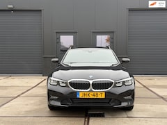 BMW 3-serie Touring - 330e 292PK Sportline Pano Leer Led Btw