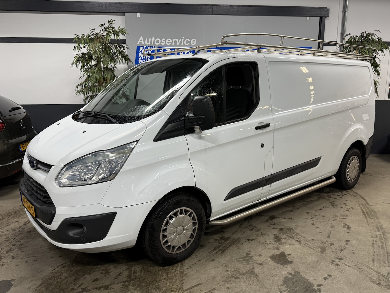 Ford Transit Custom - 290 2.2 TDCI L2H1 Trend 290 2.2 TDCI L2H1 Trend - AutoWereld.nl