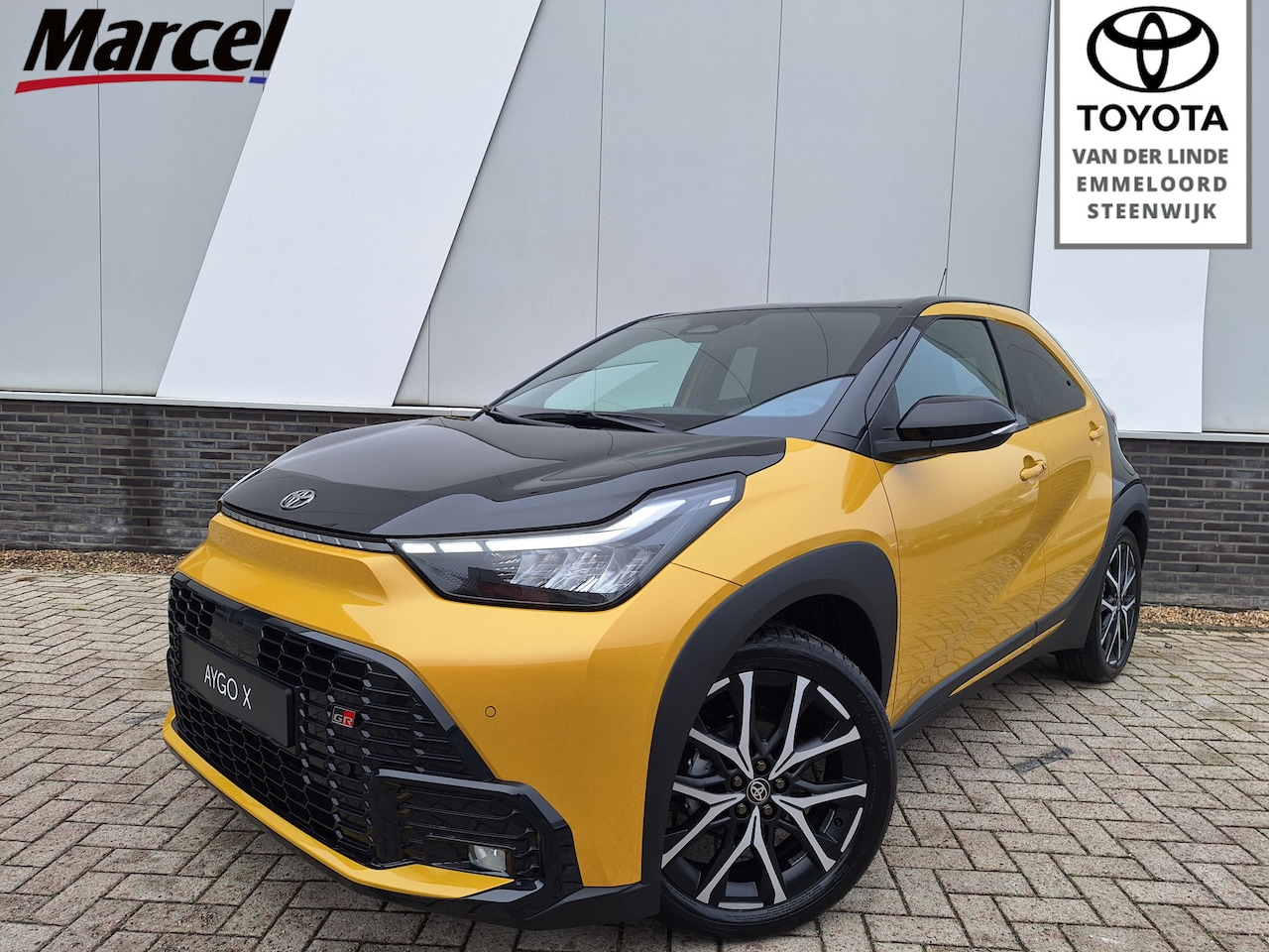 Toyota Aygo X - Hybrid 116 GR Sport | Navi | JBL | 18"velgen | Sportonderstel | - AutoWereld.nl