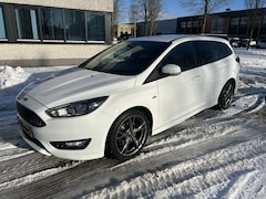 Ford Focus Wagon - 1.5 ST-Line 182PK 18INCH SPORTST KEY-LESS
