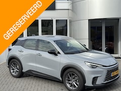 Lexus LBX - 2WD STOELVERW STUURVERW PARK-SENSOR BLIND-SPOT CARPLAY LENDESTEUN