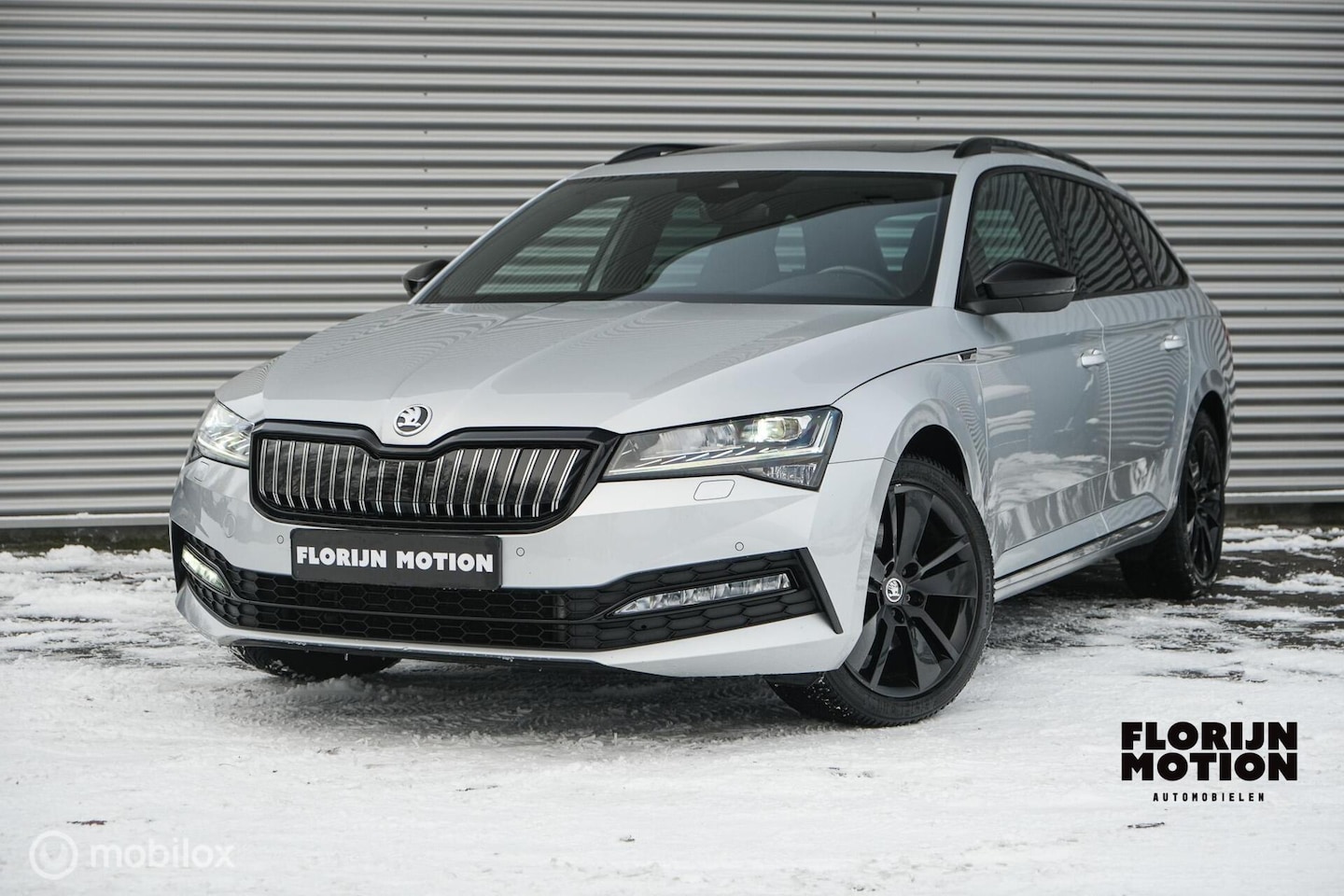 Skoda Superb - 1.4 TSI iV Sportline Business | Pano | Led | Trekhaak | PHEV | Stoel en stuurwielverw. | C - AutoWereld.nl