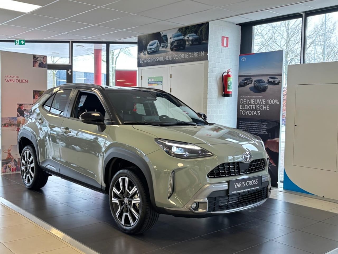 Toyota Yaris Cross - Hybrid 130 Executive | Van Oijen Superdeal | Nieuw | Direct leve - AutoWereld.nl