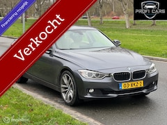BMW 3-serie - 320i High Executive Cremeleer Navi Pdc Headup