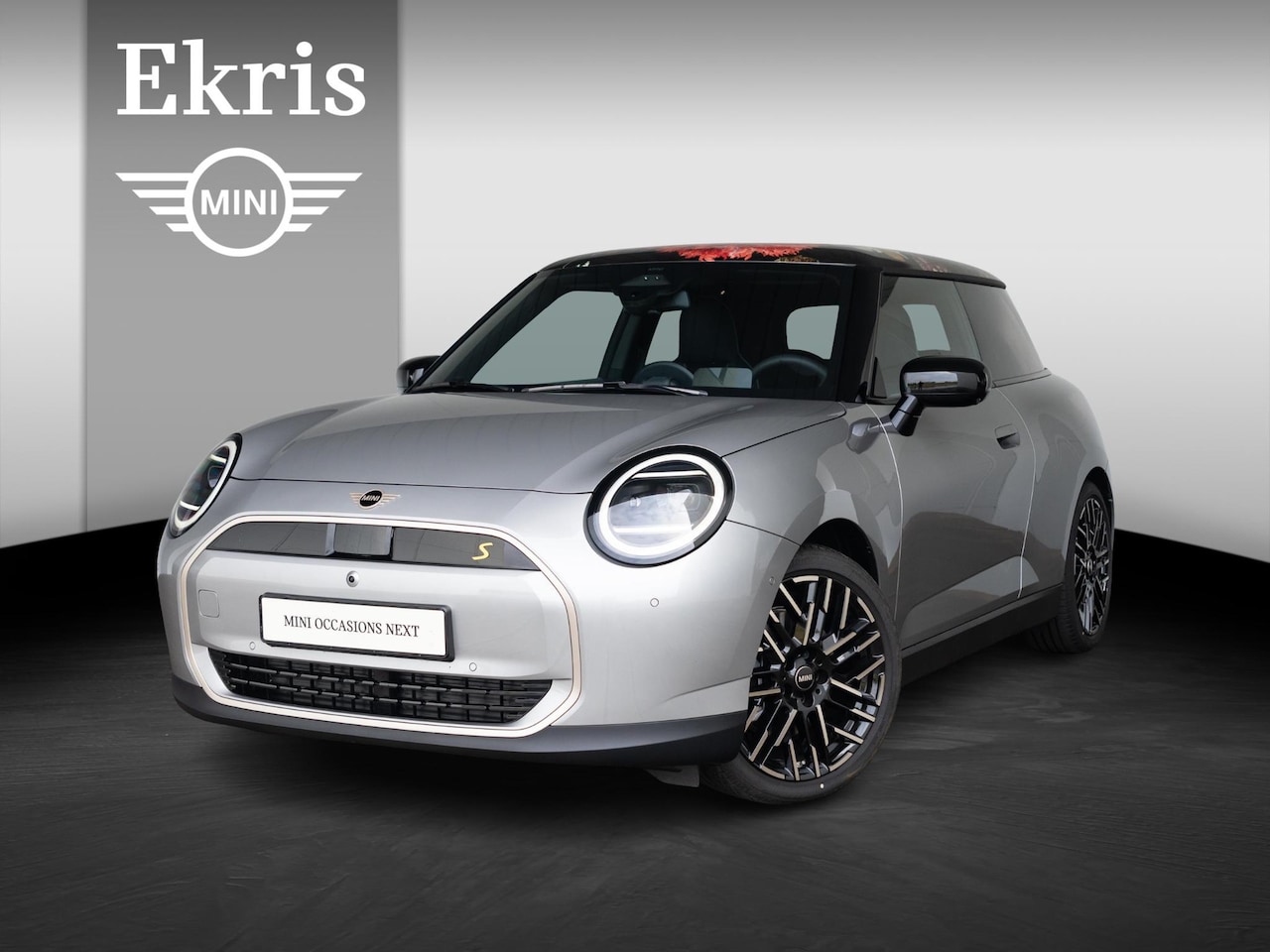 MINI Mini-Electric - MINI Electric 3-deurs SE | Favoured Trim + Package XL - AutoWereld.nl