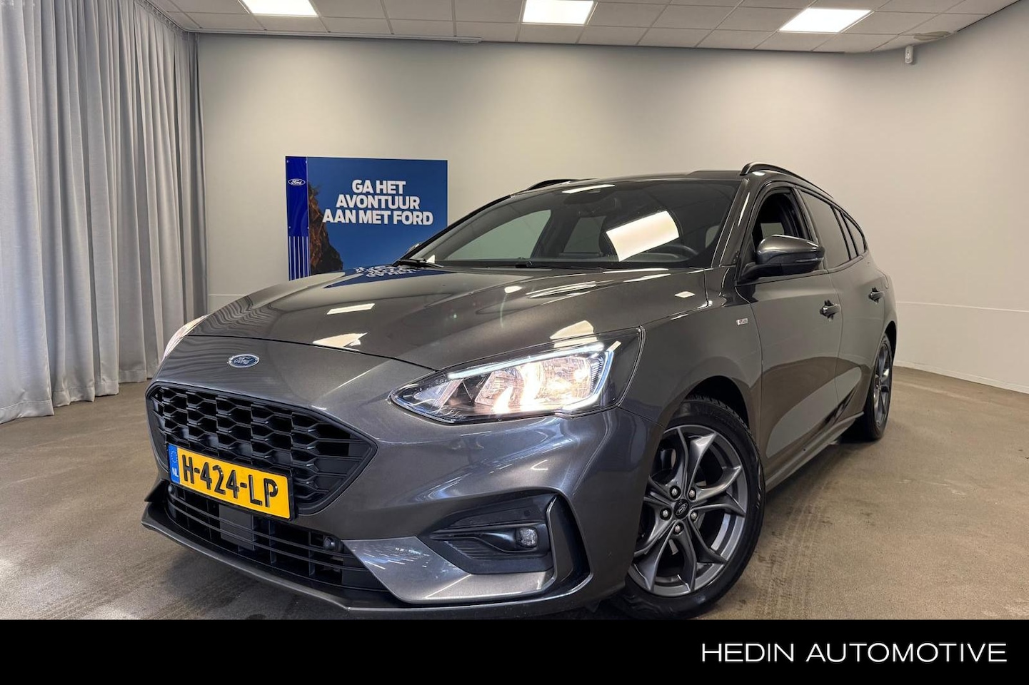 Ford Focus Wagon - 1.0 EcoBoost ST-Line Business | Afn. Trekhaak | Stoel, Stuur, & Voorruitverwarming | Navi - AutoWereld.nl