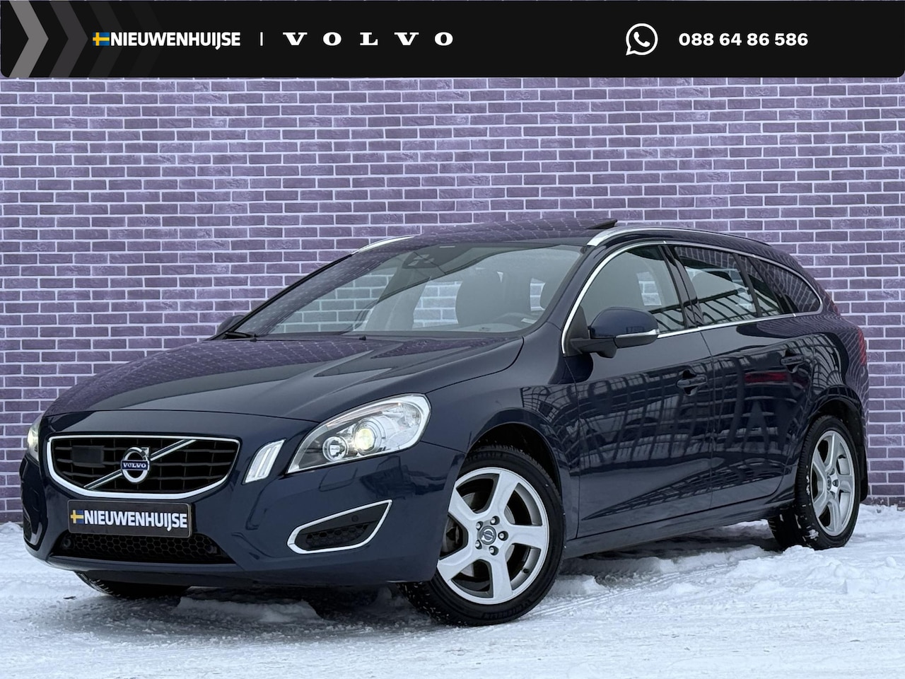 Volvo V60 - 2.0 D4 Summum | 5 cilinder! | Schuif/kantel dak | Trekhaak | adaptieve cruise control | do - AutoWereld.nl
