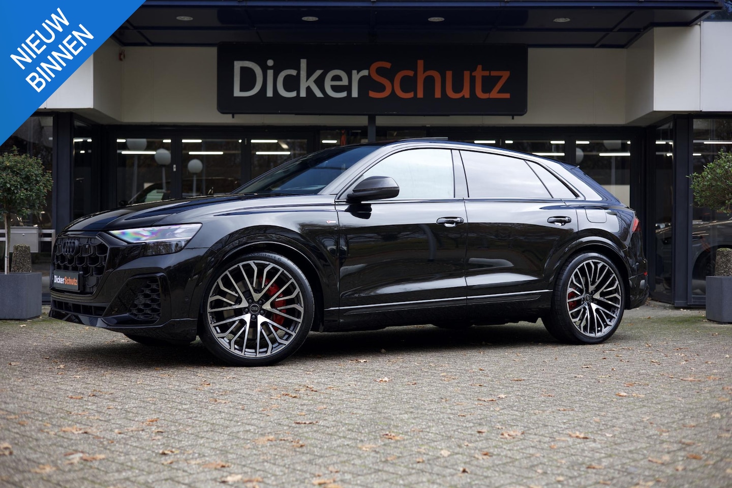 Audi Q8 - 60 TFSI e quattro Competition Vierwielbesturing | Carbon | Pano | Trekhaak | Massage - AutoWereld.nl