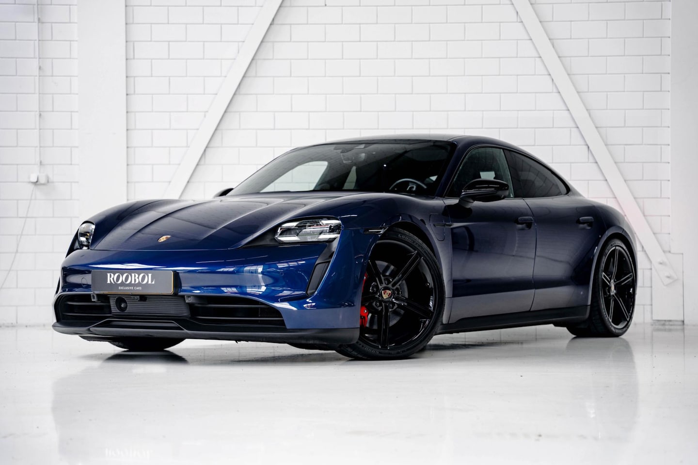 Porsche Taycan - 4S Performance 544 pk l Passenger displ l Bose l Panorama - AutoWereld.nl