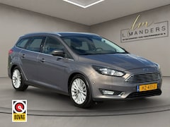 Ford Focus Wagon - 1.0 Titanium 2016 BRUIN | Trekhaak | Airco | NL