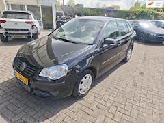 Volkswagen Polo - 1.2-12V Trendline-Airco-Bluetooth-Elek.pakket