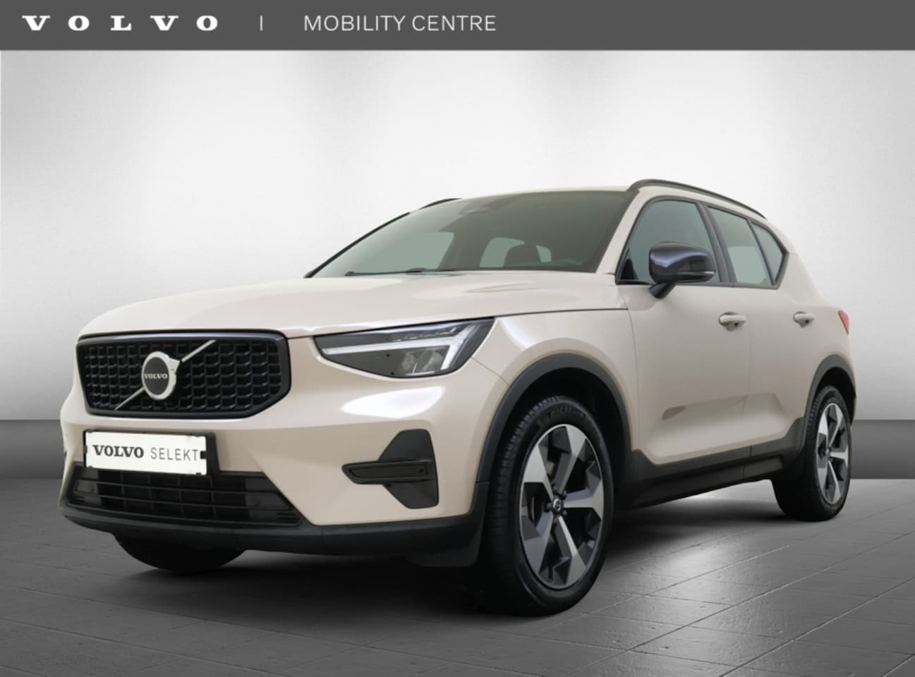 Volvo XC40 - B4 Plus Dark | Trekhaak | Dodehoekdetectie | Harman/Kardon | - AutoWereld.nl