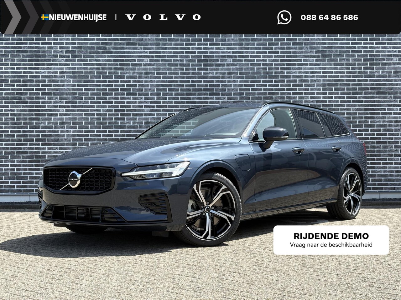 Volvo V60 - 2.0 T6 Plug-in hybrid AWD Plus Dark | Panoramadak | Harman Kardon audio | Getint glas | St - AutoWereld.nl