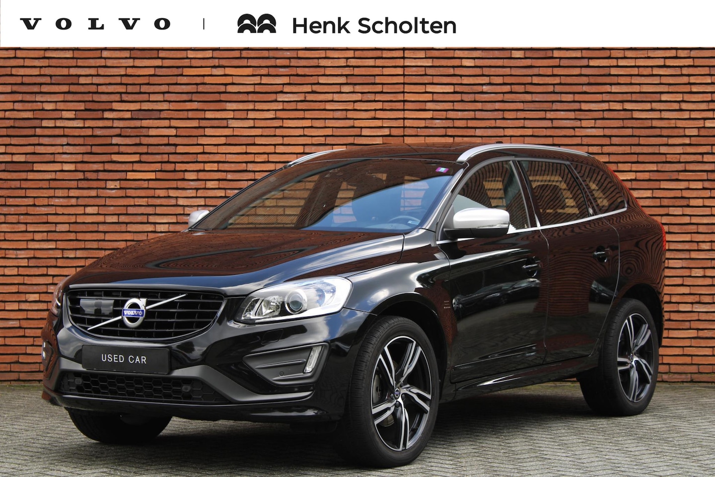 Volvo XC60 - T5 FWD Nordic+ R-Design | Uniek | 1e Eigenaar! | Trekhaak | Panoramadak | Parkeerverwarmin - AutoWereld.nl
