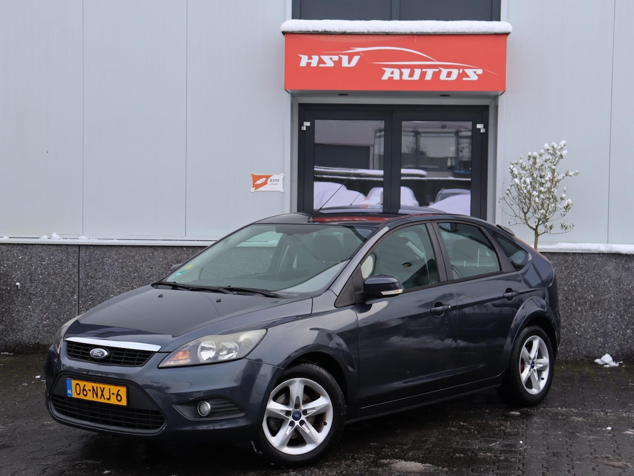 Ford Focus - 1.6 Comfort airco LM 4-deurs *apk 12-2026* - AutoWereld.nl