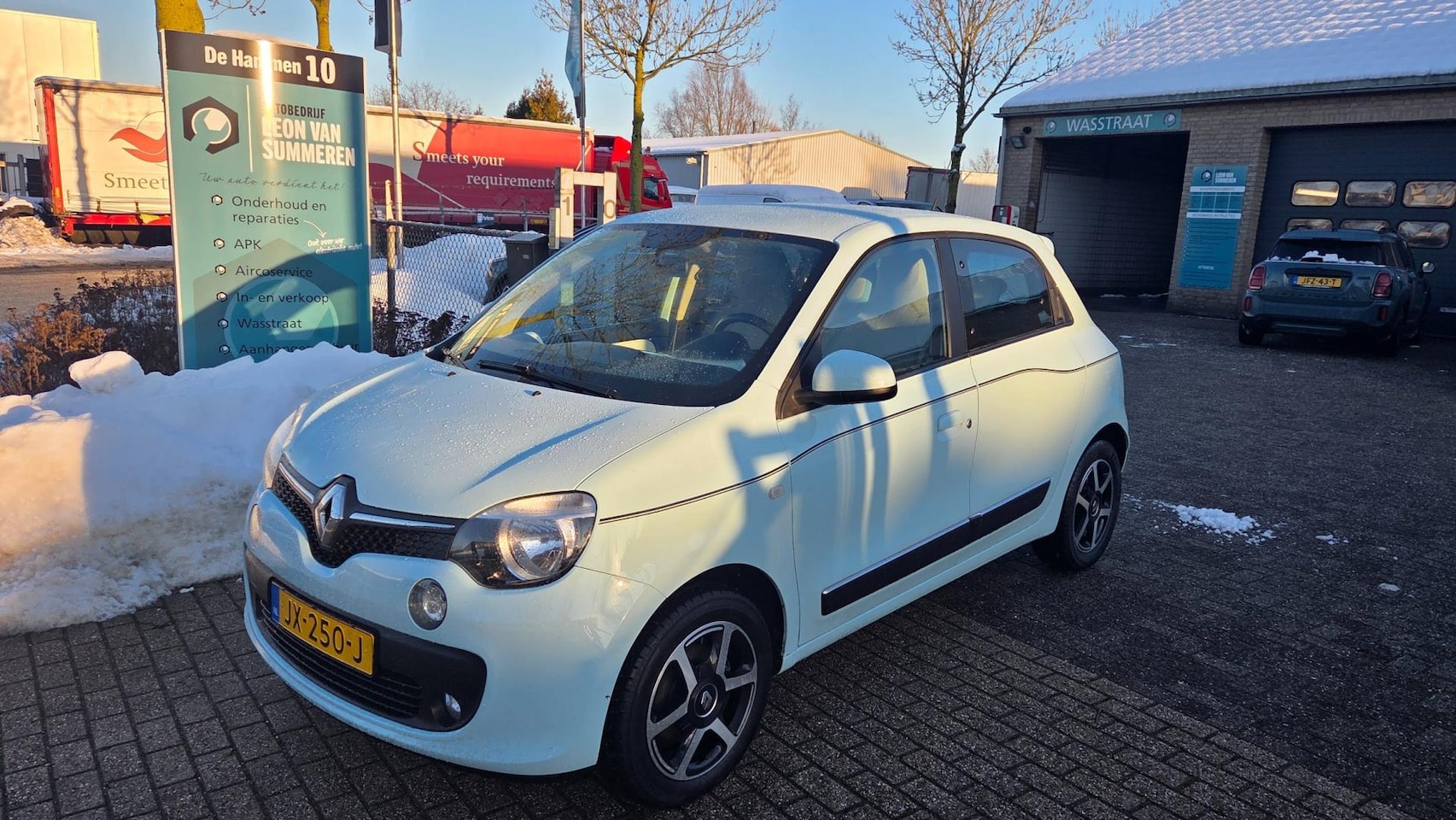 Renault Twingo - 1.0 SCe Dynamique l Airco l LM wielen l Cruise l Bluetooth l USB - AutoWereld.nl