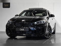 BMW 1-serie - M135i xDrive | Live Cockpit | Panorama | Schaalstoelen | Memory | H&K | Head-Up | ACC | 19