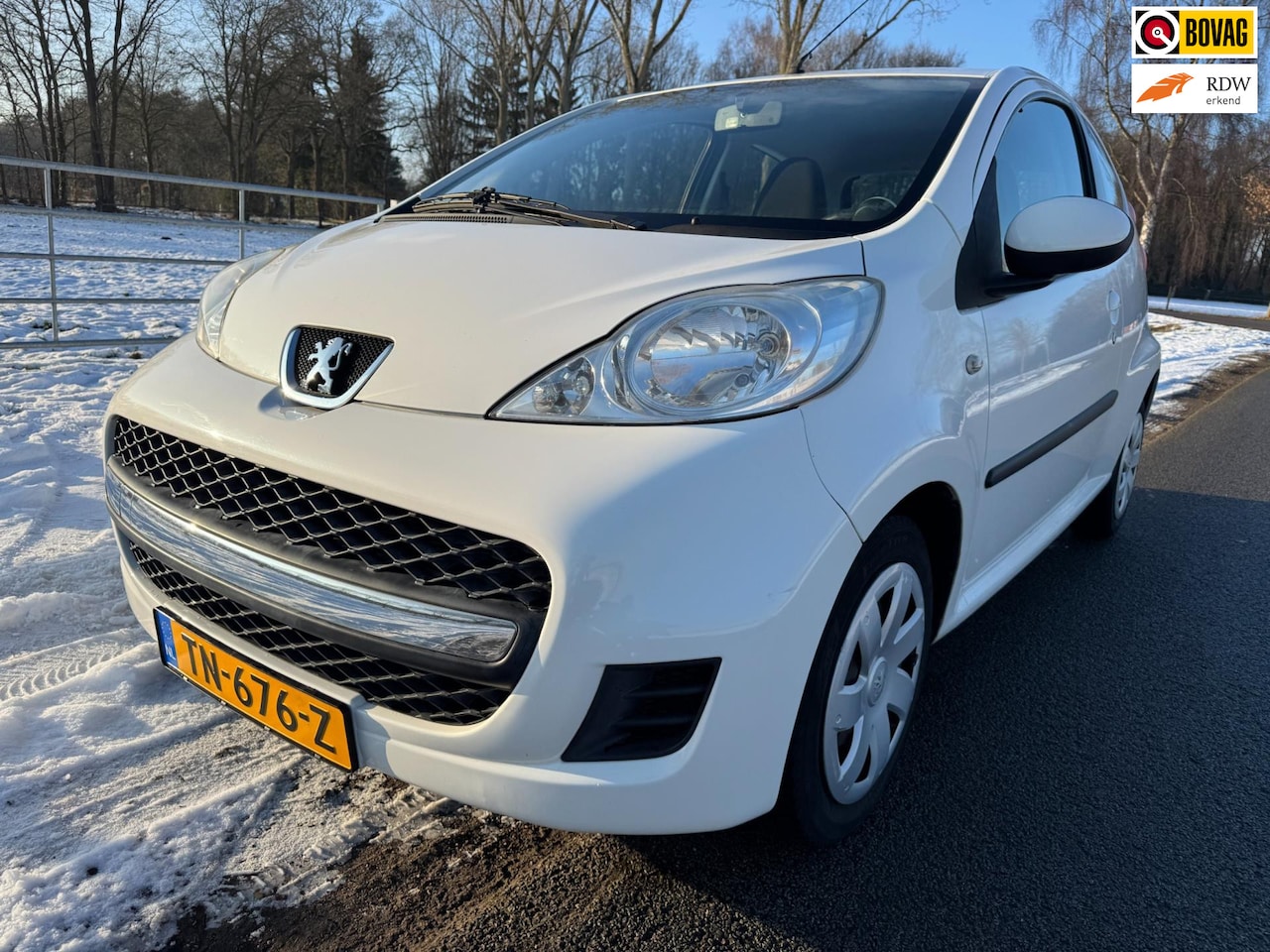 Peugeot 107 - 1.0-12V XS met airco - AutoWereld.nl
