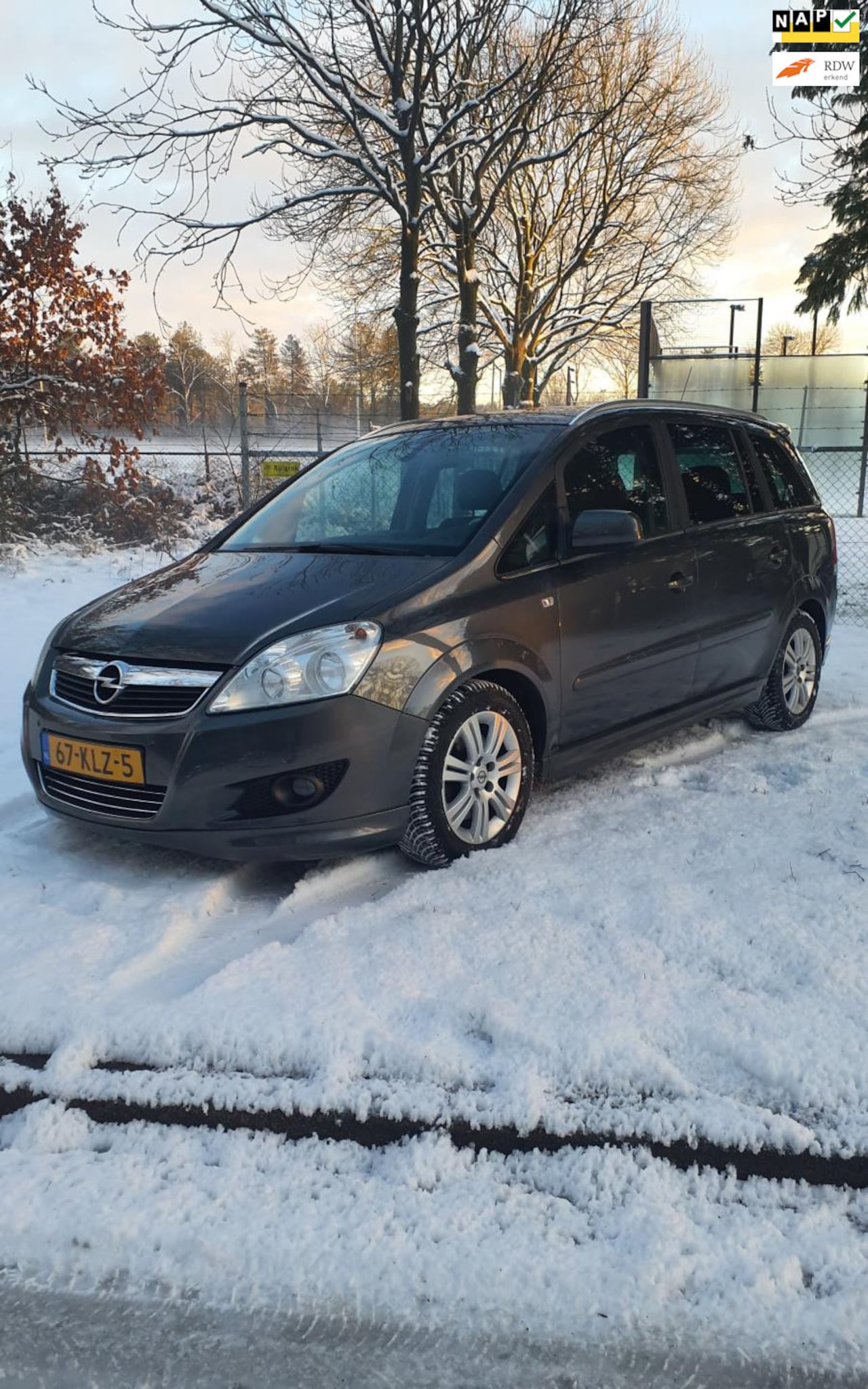 Opel Zafira - 2.2 Cosmo Automaat 7 persoons , leer - AutoWereld.nl