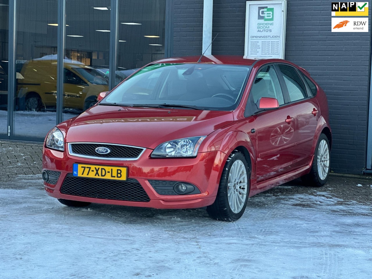 Ford Focus - 2.0-16V Rally Edition/2E EIG/NAVI/5-DRS/NETTE STAAT!! - AutoWereld.nl