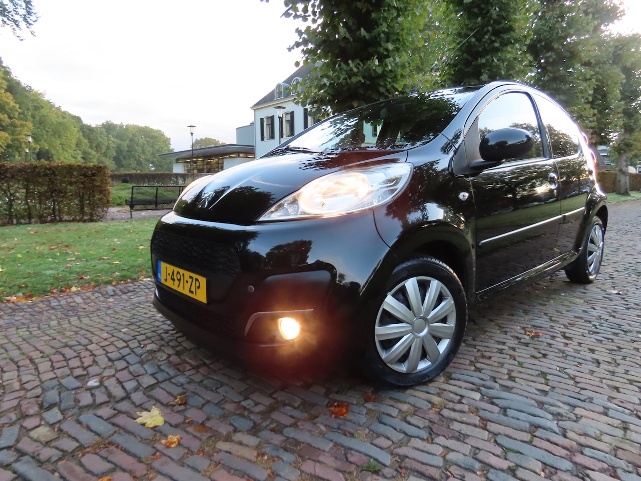 Peugeot 107 - 1.0 Access Airco 5 Drs***Apk t/m 10-11-2026***Dealer Onderhouden*** - AutoWereld.nl
