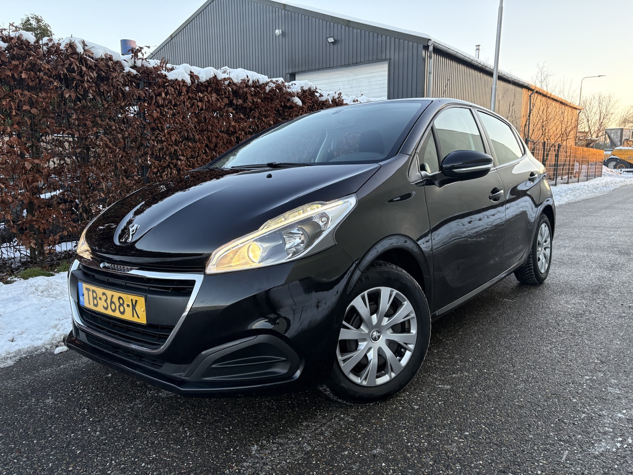 Peugeot 208 - 1.2 PureTech Active / NAVI / AIRCO / CRUISE / 139dkm! NAP! - AutoWereld.nl