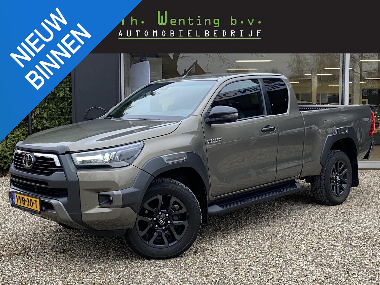 Toyota HiLux - 2.4 D-4D Cool Comfort | Automaat | Adaptieve Cruise Control | Achteruitrijcamera | LED-ver - AutoWereld.nl