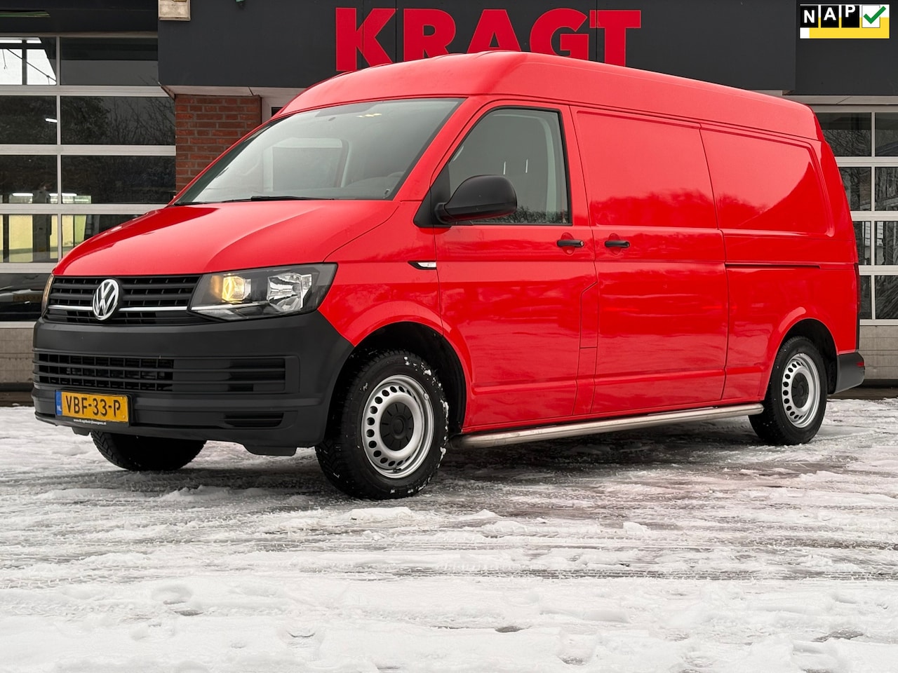 Volkswagen Transporter - 2.0 TSI L2H2 Comfortline|NAP|150PK|Benzine|airco|bluetooth|navi|trekhaak|dubbele schuifdeu - AutoWereld.nl