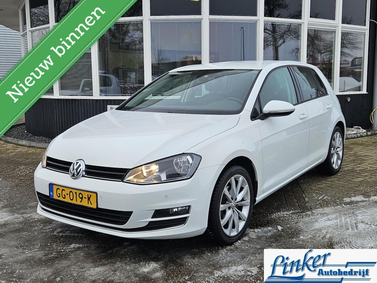 Volkswagen Golf - 1.2 TSI Highline CAMERA TREKH NL-AUTO STOELVERW - AutoWereld.nl