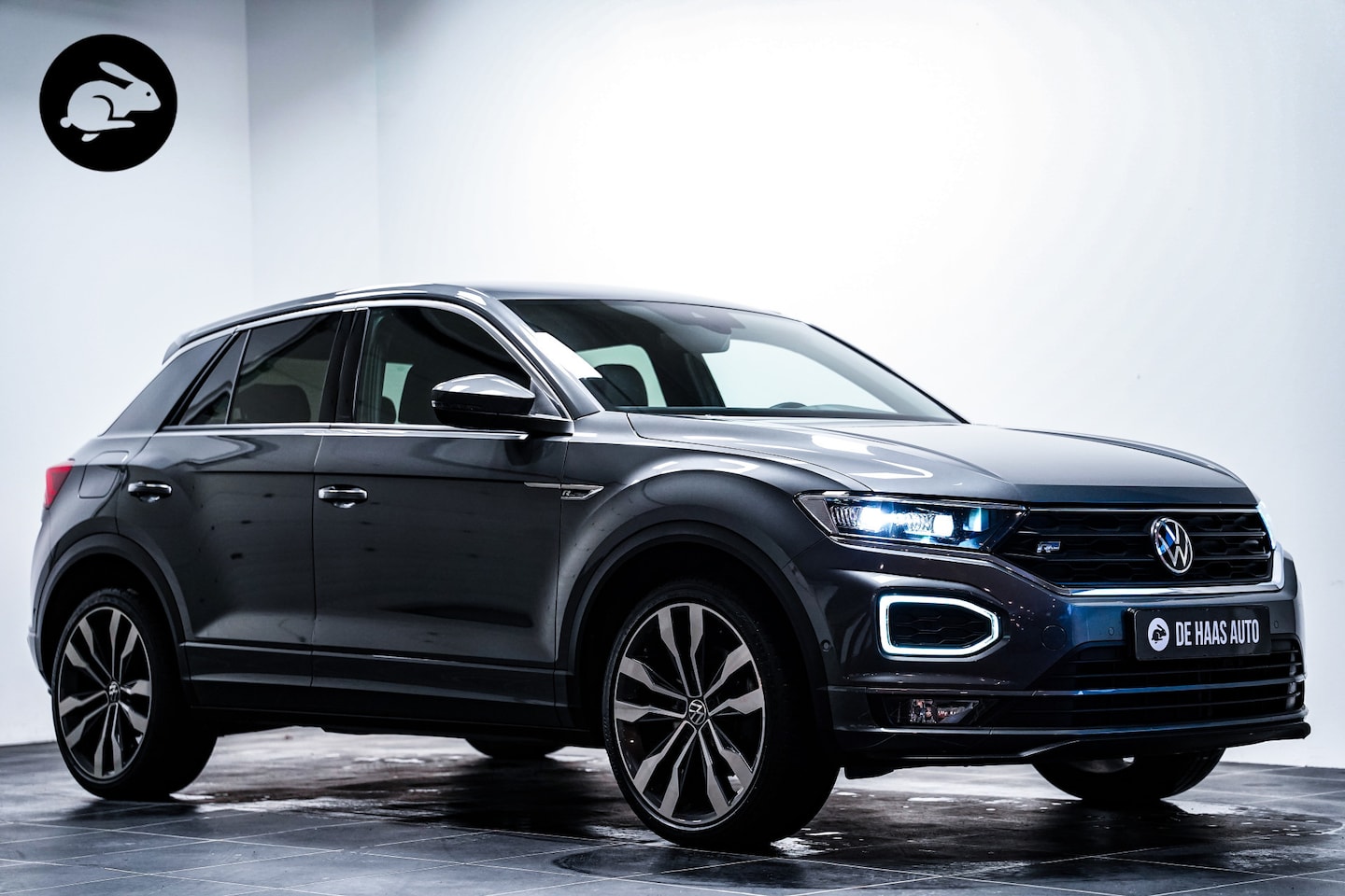 Volkswagen T-Roc - 1.5 TSI 2x R-Line|19 inch|Camera|Virtual|Trekhaak - AutoWereld.nl