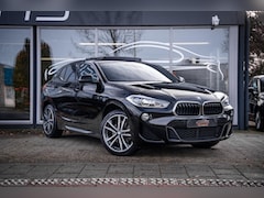 BMW X2 - SDrive20i High Executive|Trekh|Pano|Harman/Kardon|HUD|Stoelverw|Camera|