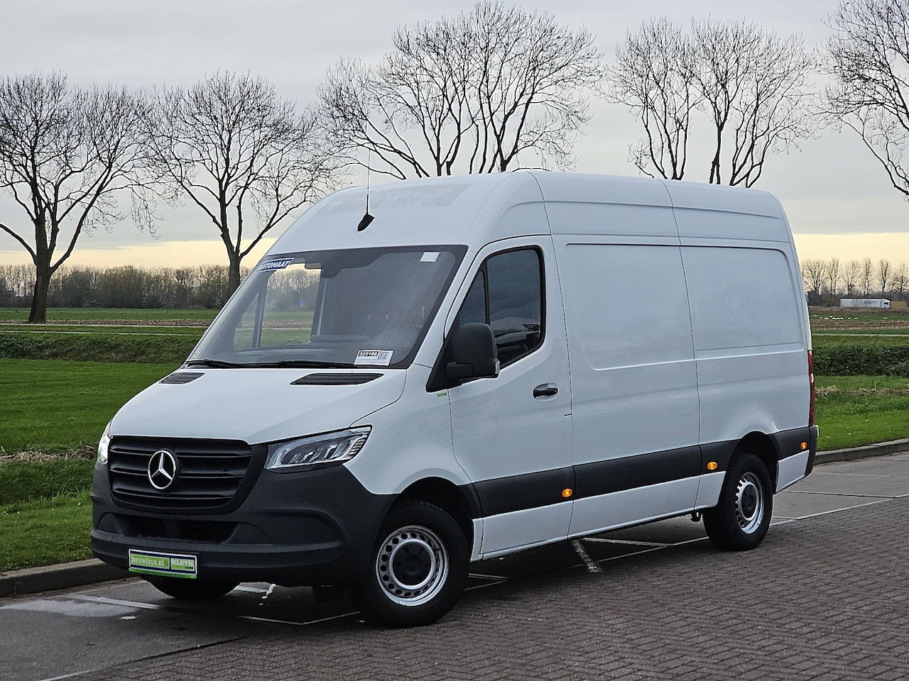 Mercedes-Benz Sprinter - 315 2.2 CDI L2H2 EURO VI-D automaat, airco, navi, mbux, camera, 129 dkm, Euro6! - AutoWereld.nl