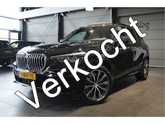 BMW X5 - xDrive45e M-pakket pano camera leer trekhaak 393 pk