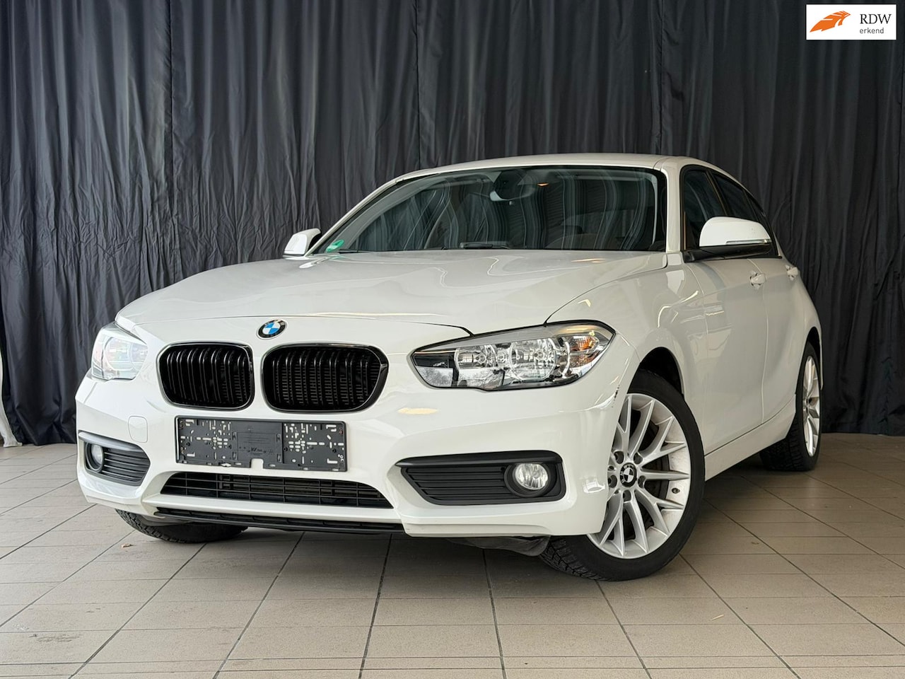 BMW 1-serie - 116i F20 | XENON | KEYLESS START | STOELVERWARMING | CRUISE | - AutoWereld.nl
