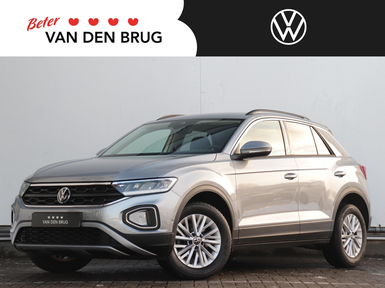 Volkswagen T-Roc - Life | Stoelverwarming | Adaptive Cruise | Carplay & Android Auto | LED | Parkeerhulp | - AutoWereld.nl