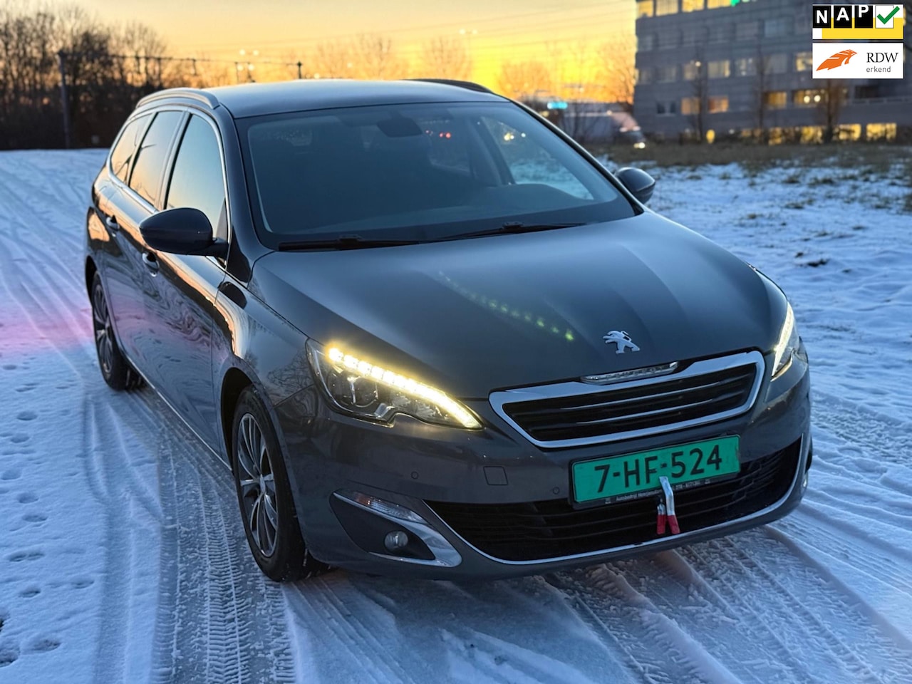 Peugeot 308 SW - 1.6 BlueHDI Blue Lease Premium Automaat - AutoWereld.nl