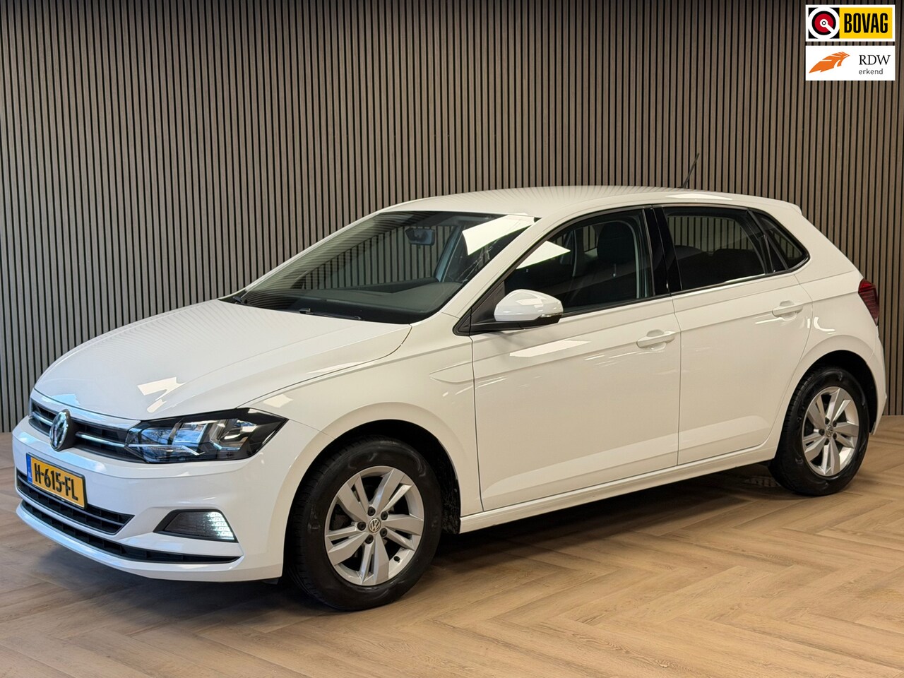 Volkswagen Polo - 1.0 TSI Comfortline Business AUT. APPLE CARPLAY CRUISE CONTROL AIRCO USB START/STOP - AutoWereld.nl