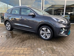 Kia e-Niro - DynamicLine 64 kWh 50% deal 9.000, - ACTIE Stoelverwarming / Camera / Carplay / Cruise / 1