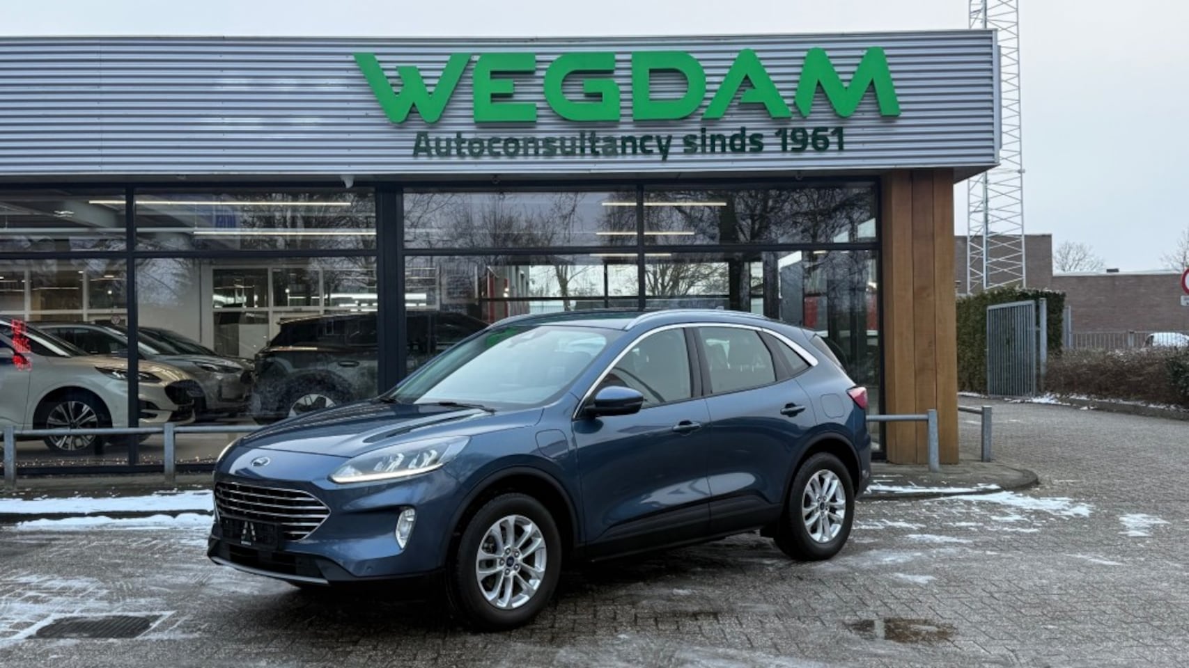 Ford Kuga - 2.5 PHEV TITANIUM / Afn. trekhaak + Winter pack - AutoWereld.nl
