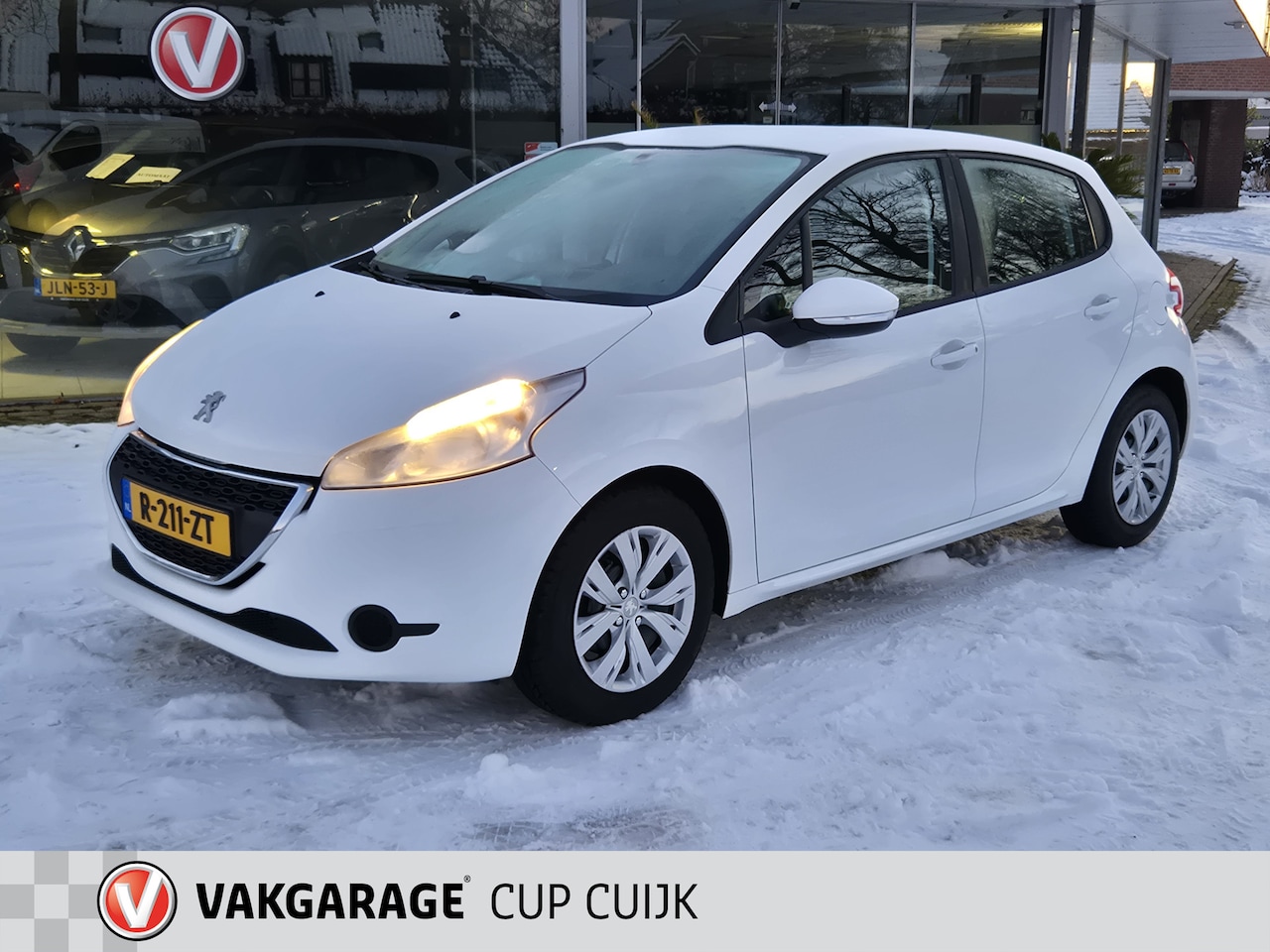 Peugeot 208 - 1.0 VTi Access 5 Deurs / AIRCO/PARKEERSENSOREN/ 4 SEIZOENENBANDEN/ CRUISE CONTROL - AutoWereld.nl