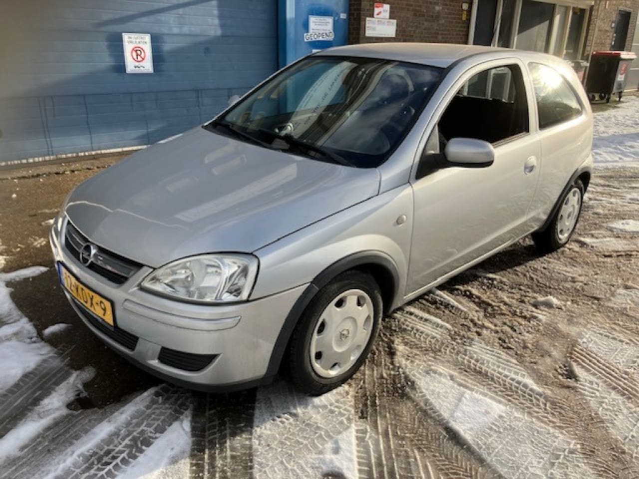 Opel Corsa - Corsa 1.0, 3 deurs met 57700 km - AutoWereld.nl