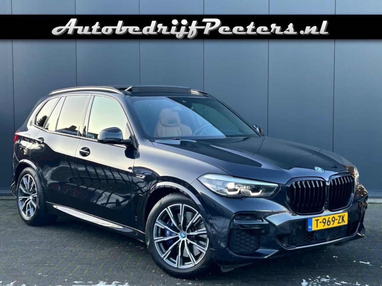 BMW X5 - xDrive45e M Sport Pano M-Stoel ACC L-Cockpit LED Sfeerlicht e.Trekhaak - AutoWereld.nl