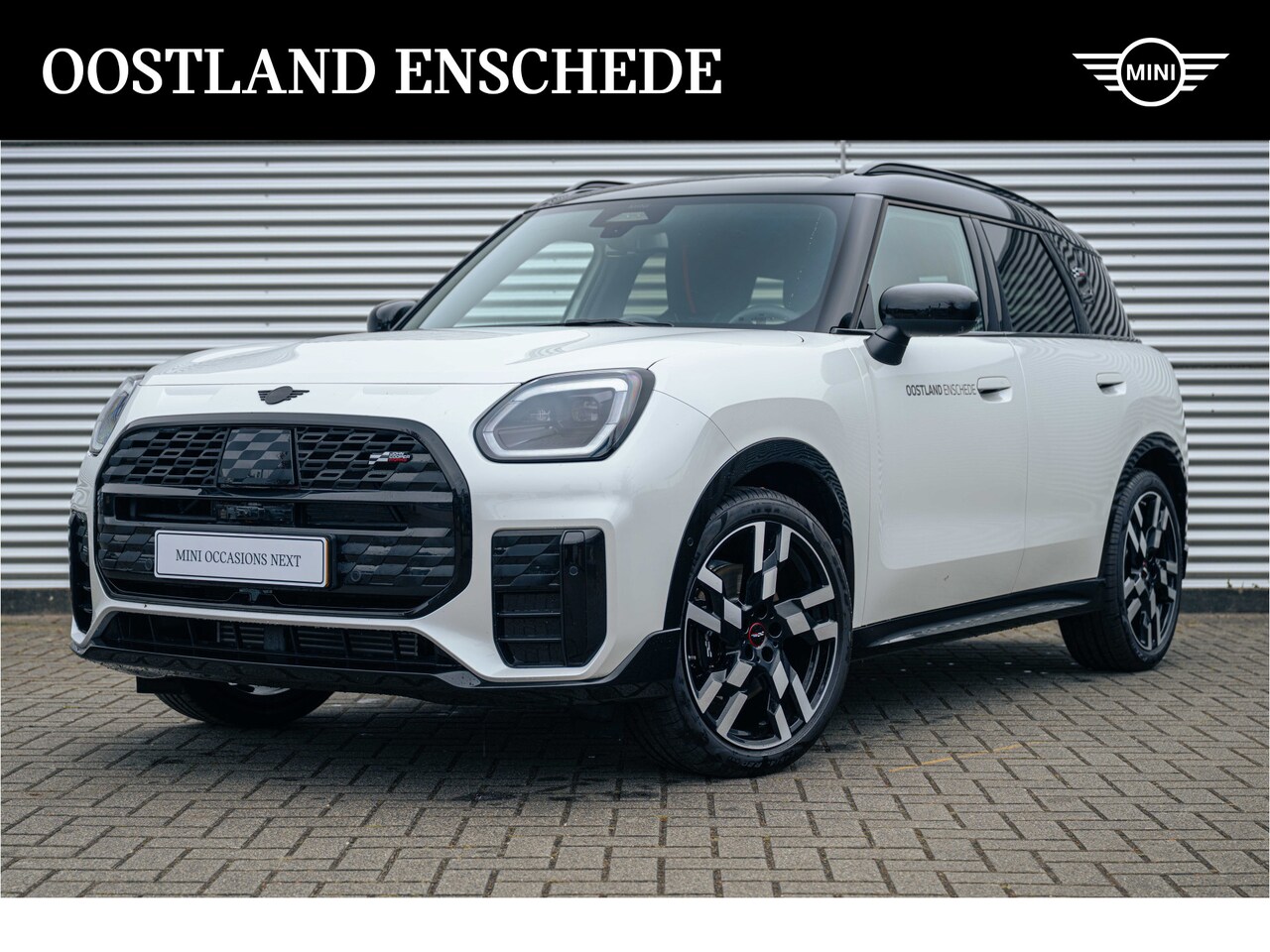MINI Countryman - C Automaat / John Cooper Works / Pakket L / 20" JCW Flag Spoke 2-tone - AutoWereld.nl