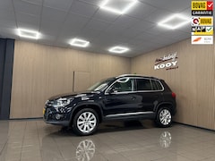 Volkswagen Tiguan - 1.4 TSI Sport&Style * Trekhaak / Dealer onderhouden / Cruise control / NL Auto