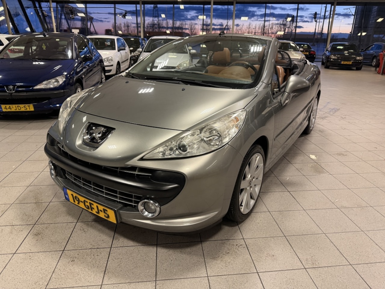 Peugeot 207 CC - 1.6 VTi Féline 1.6 VTi Féline - AutoWereld.nl