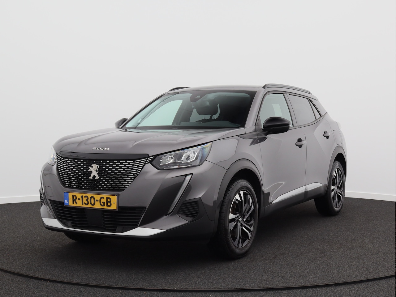 Peugeot 2008 - 1.2 PureTech Allure/ lage km/ trekhaak! - AutoWereld.nl