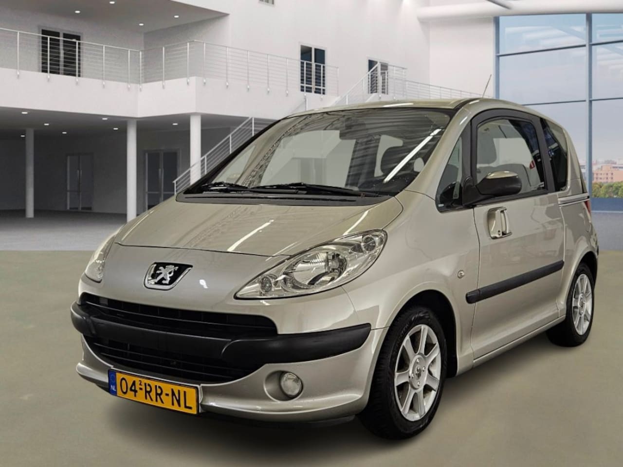 Peugeot 1007 - 1.4 Gentry/ AUTOMAAT/ ZIJDEUREN - AutoWereld.nl