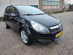 Opel Corsa - 1.2-16V ( Automaat ) 5 Deurs en Airco